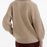 Maglione in cashmere a coste in beige 