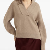 Maglione in cashmere a coste in beige 