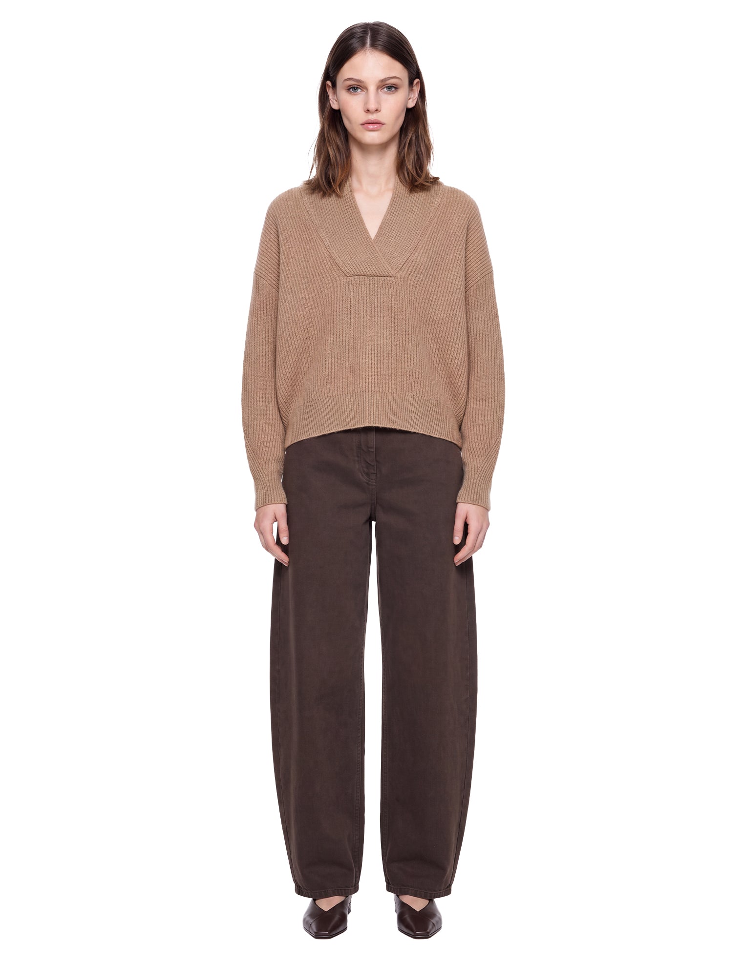 Maglione in cashmere a coste in beige 