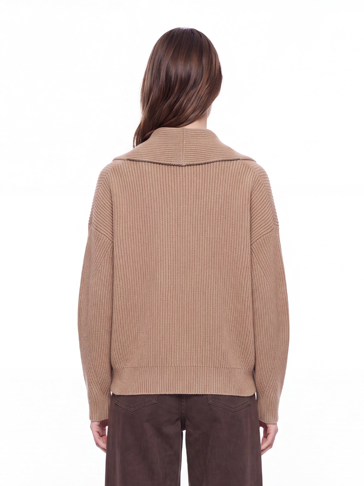Maglione in cashmere a coste in beige 