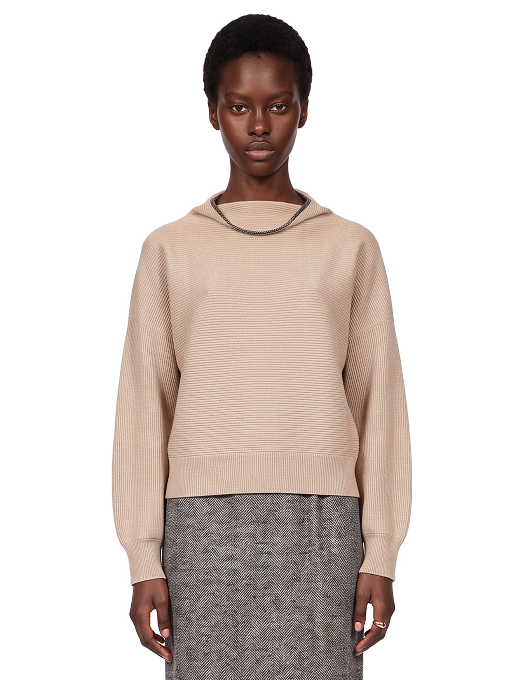 Maglione con orlo a contrasto in beige 