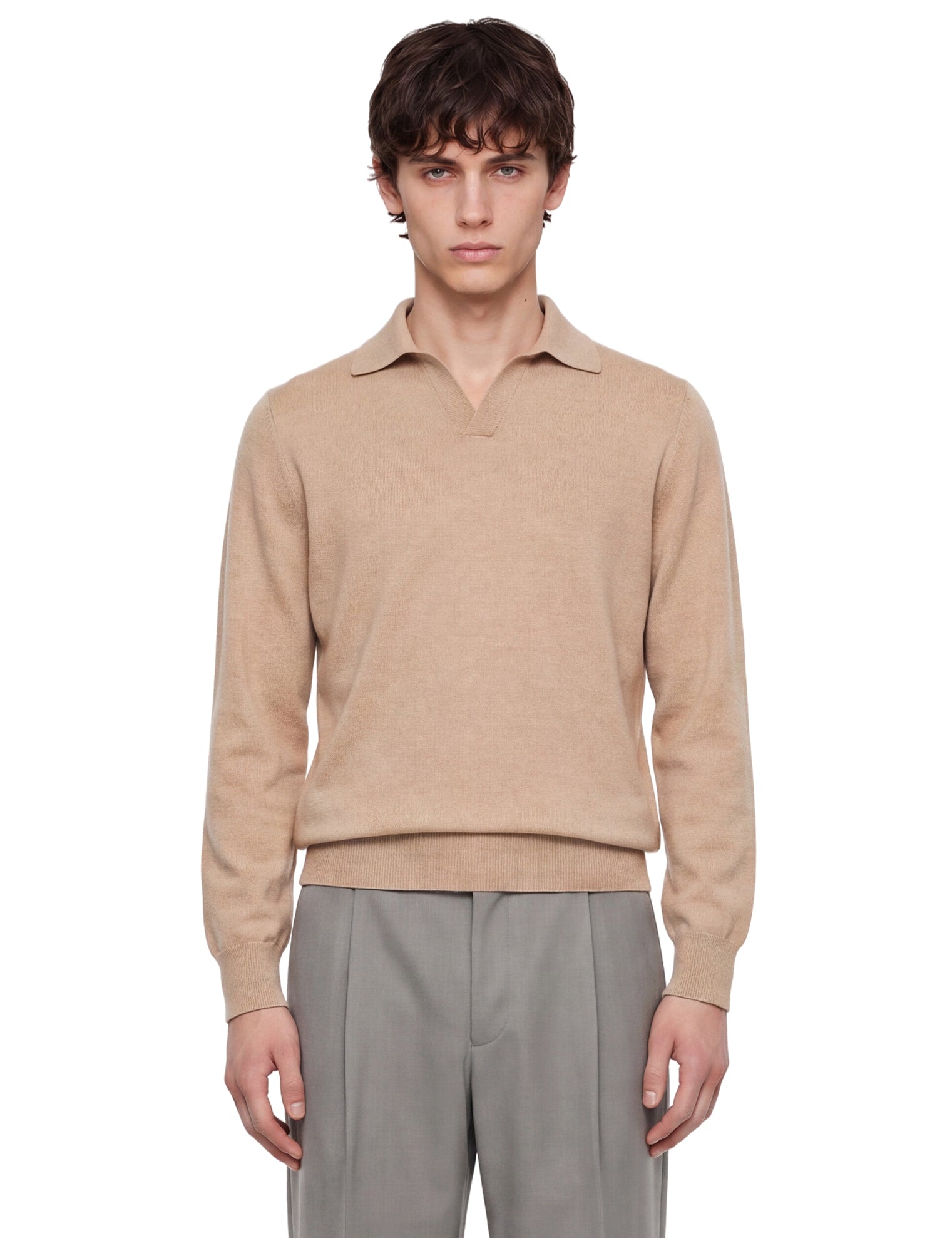 Maglia con colletto in beige 