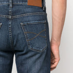 Jeans a gamba stretta in blu Brunello cucinelli - uomo 