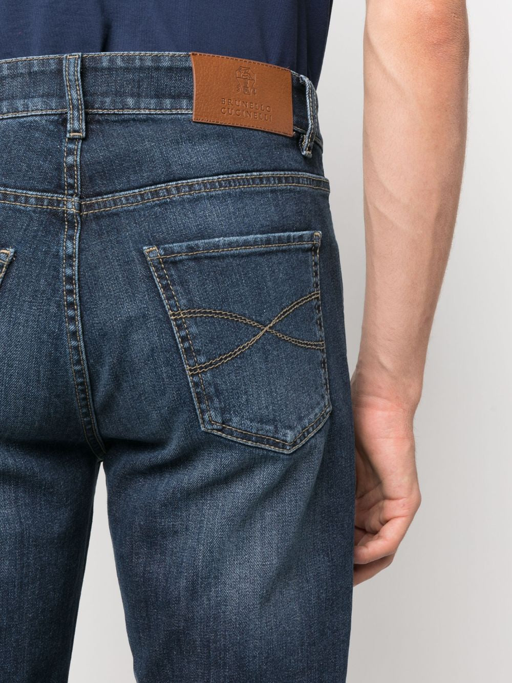 Jeans a gamba stretta in blu 