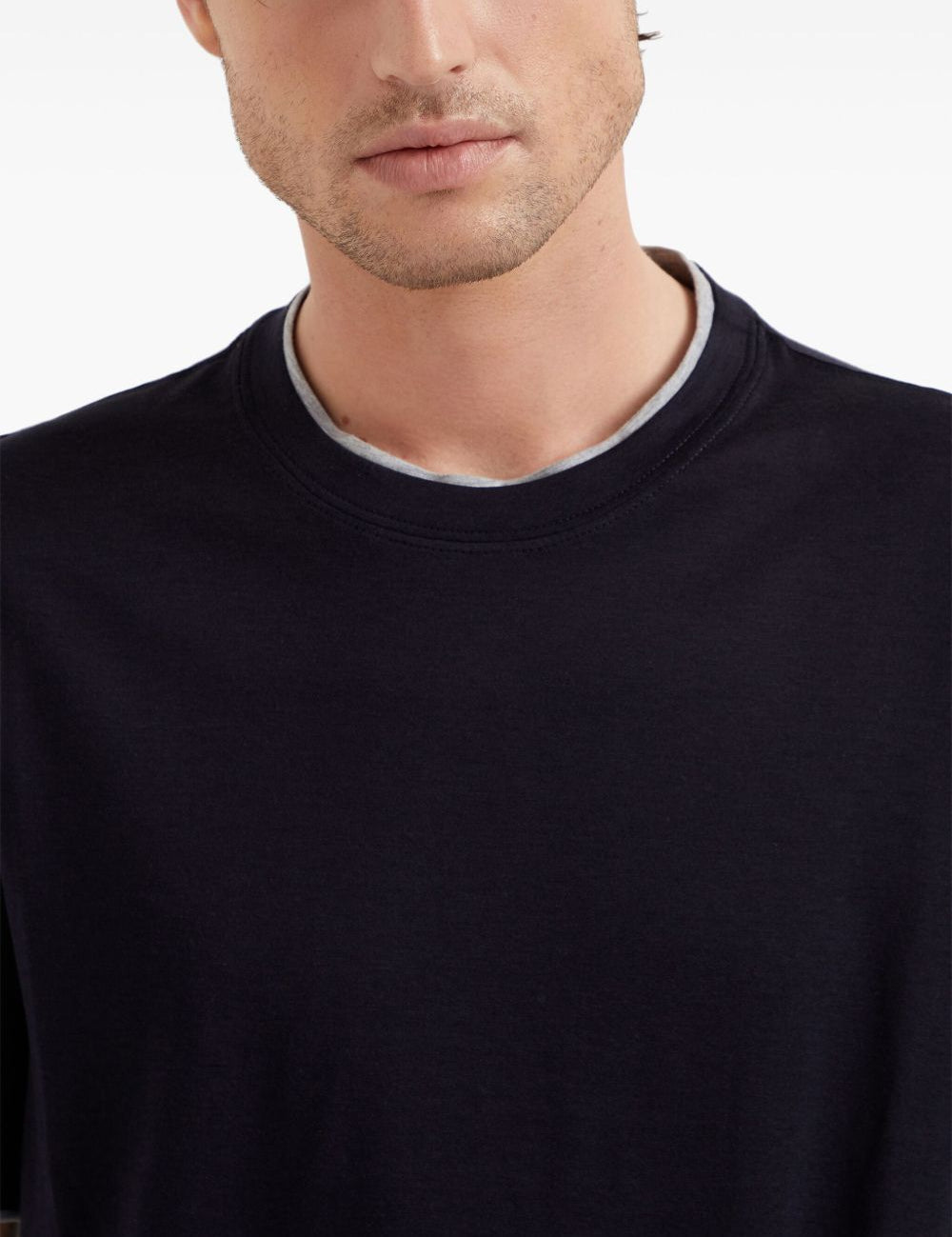 T-shirt con profili a contrasto in blu 
