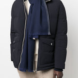 Sciarpa con frange in blu 