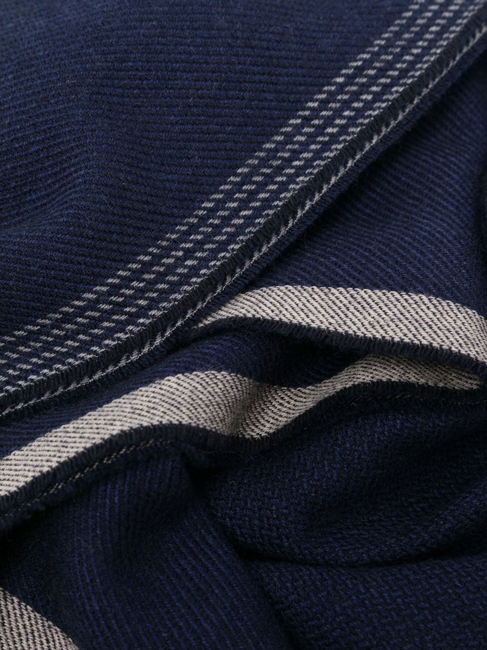 Sciarpa con frange in blu 