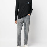 T-shirt a maniche lunghe con patch logo in nero 