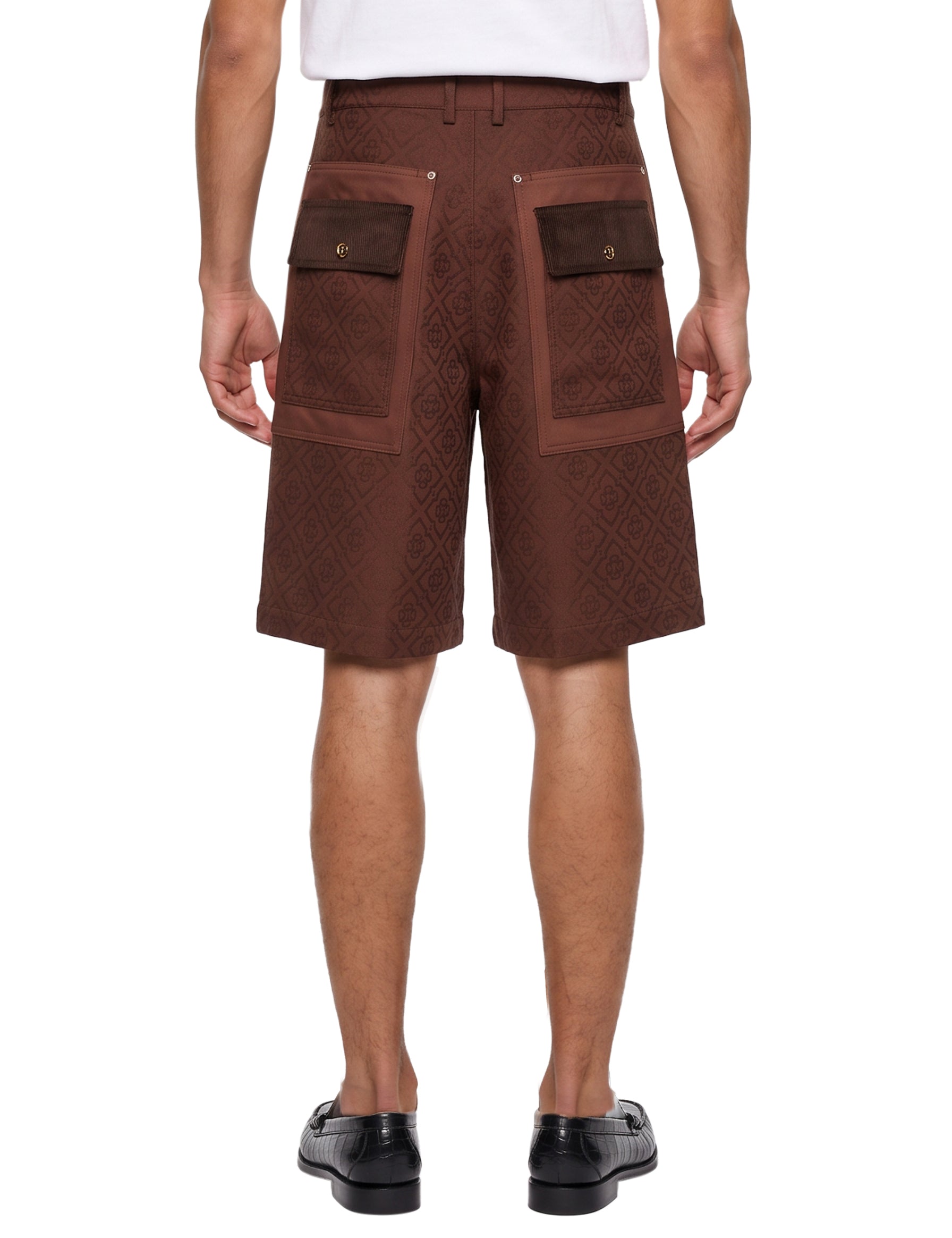Shorts cargo con monogram in marrone 