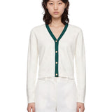 Cardigan in maglia in bianco 