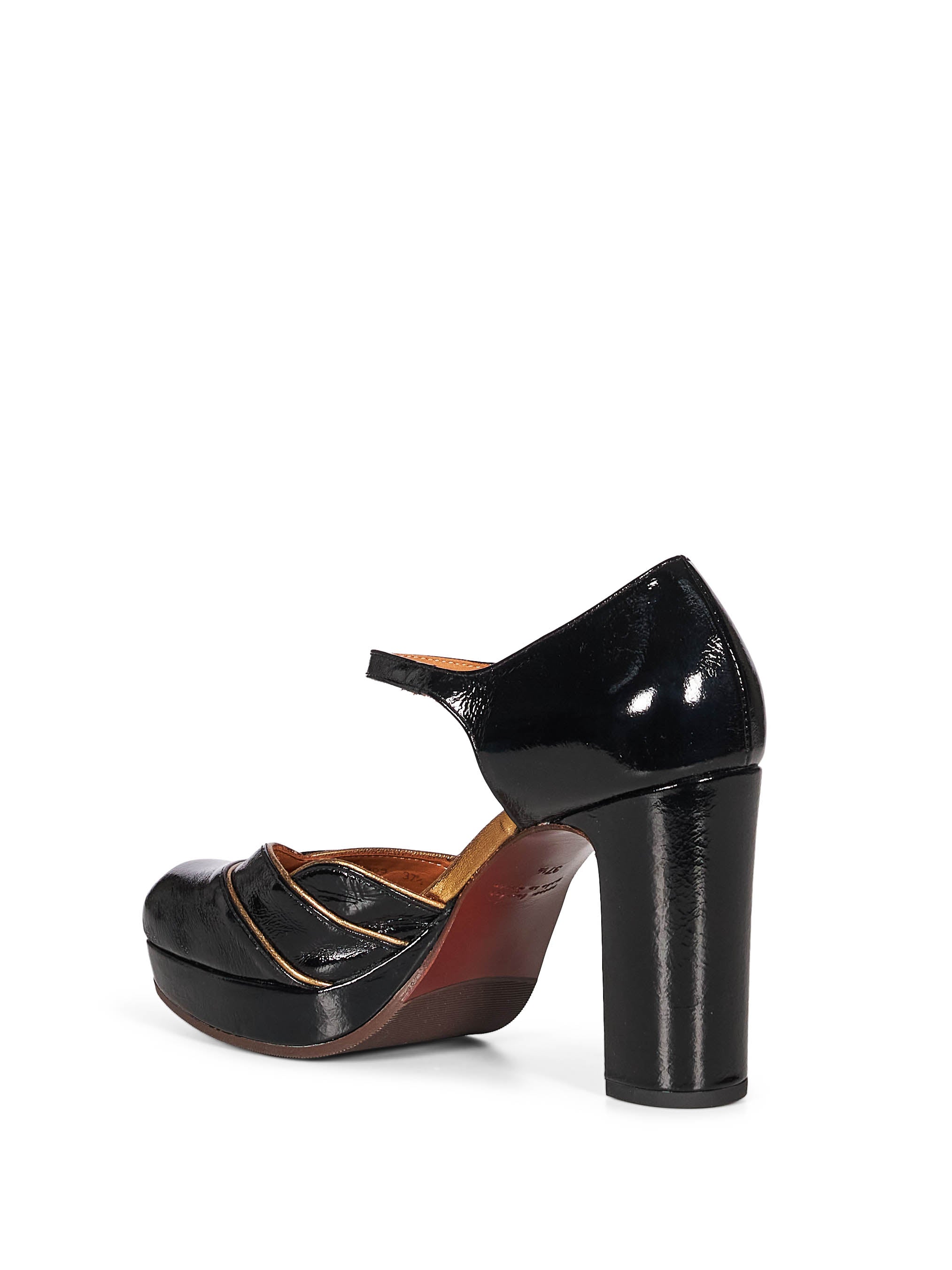 Decolleté Uyako in nero 