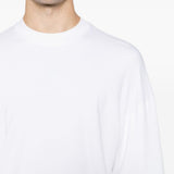 T-shirt a maniche lunghe in bianco 
