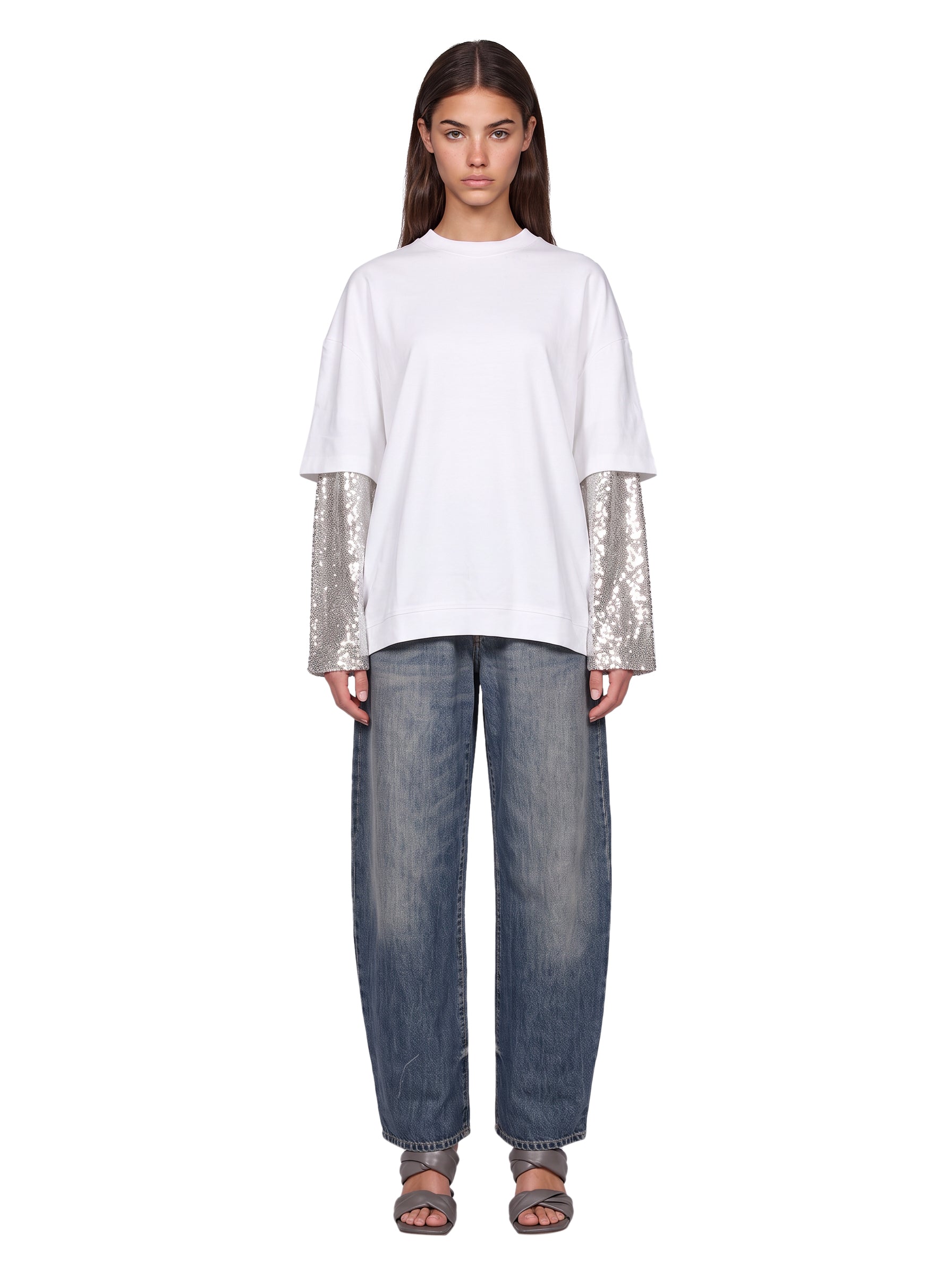 T-shirt con maniche doppie in bianco 