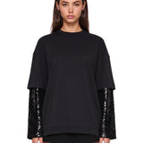T-shirt con maniche doppie in nero 
