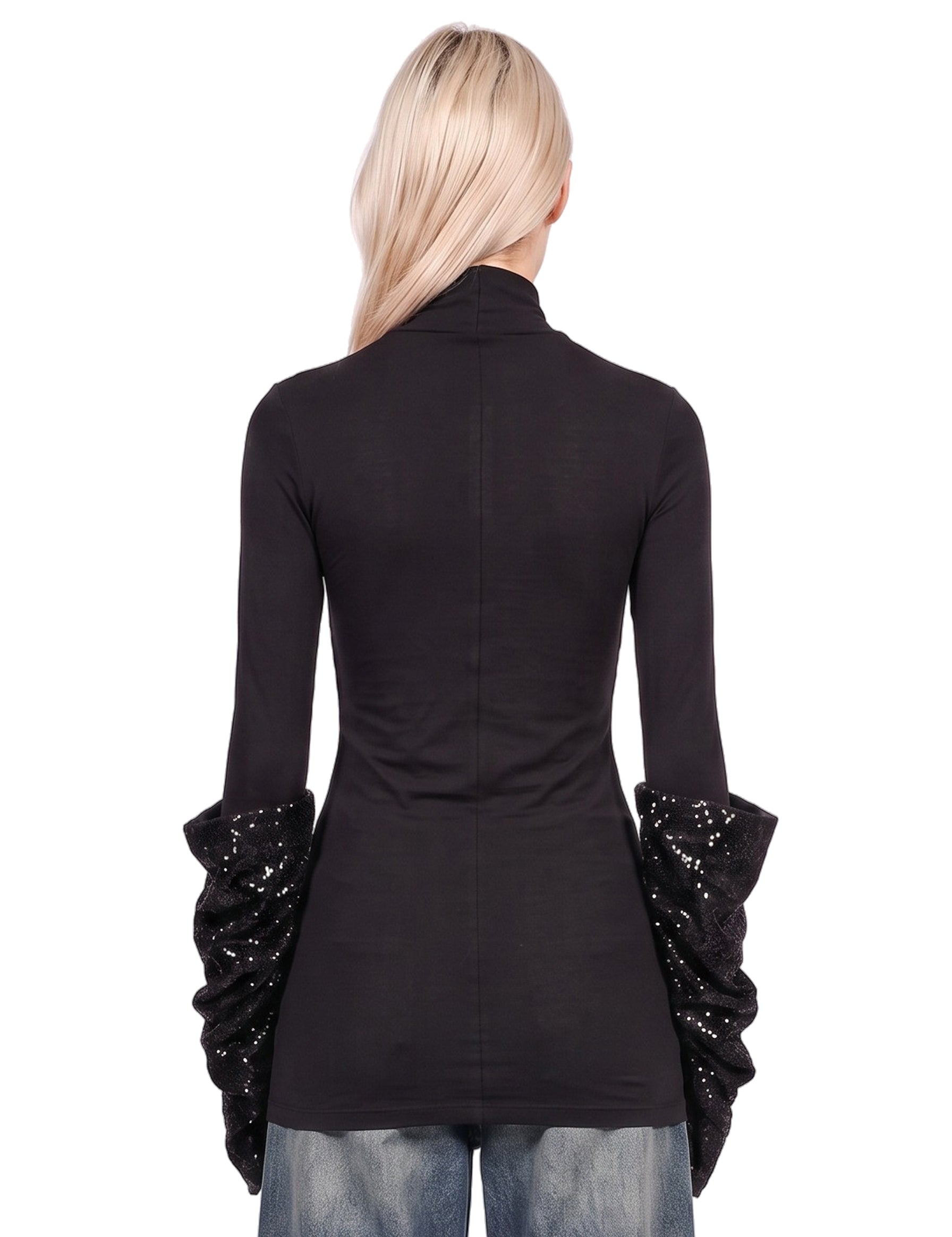Top con maniche arricciate in nero 