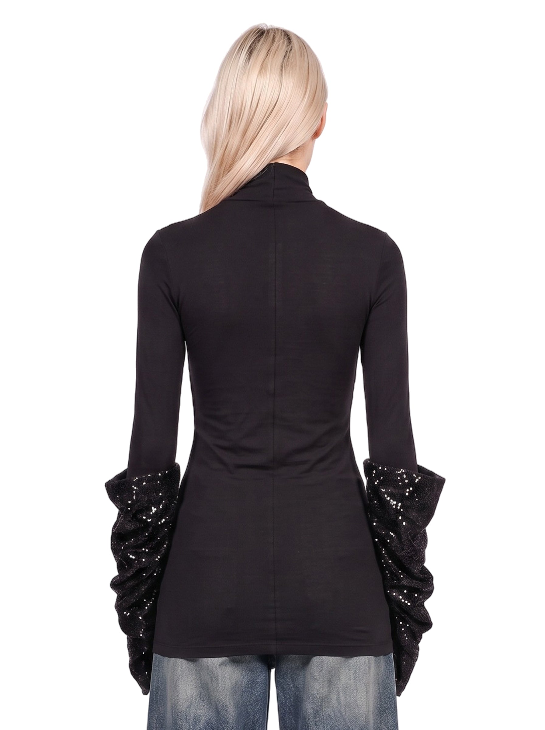 Top con maniche arricciate in nero 