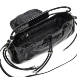 Borsa a mano Scrunch-d in nero 