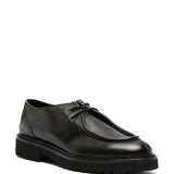Derby con dettaglio con cuciture in nero 