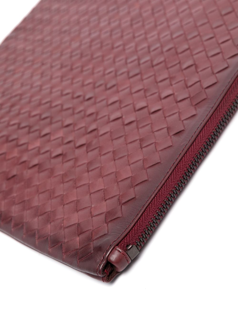 Borsa clutch intrecciata in bordeaux 
