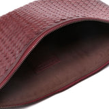 Borsa clutch intrecciata in bordeaux 