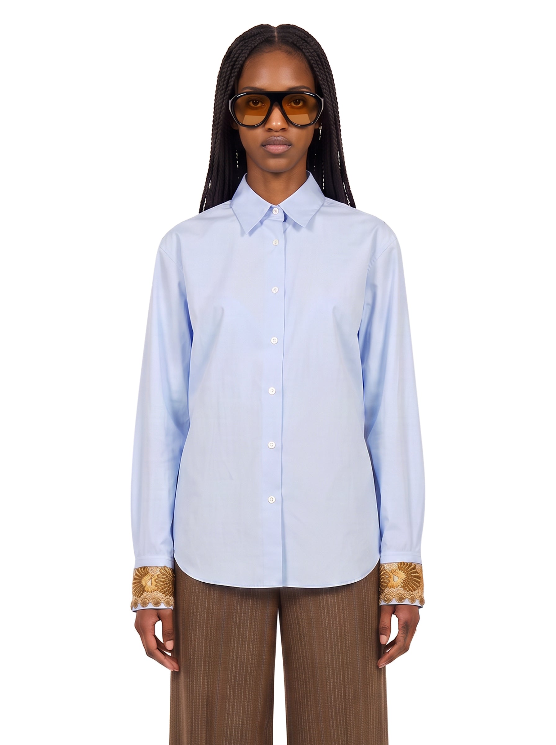 Camicia con ricami Chloris in celeste 