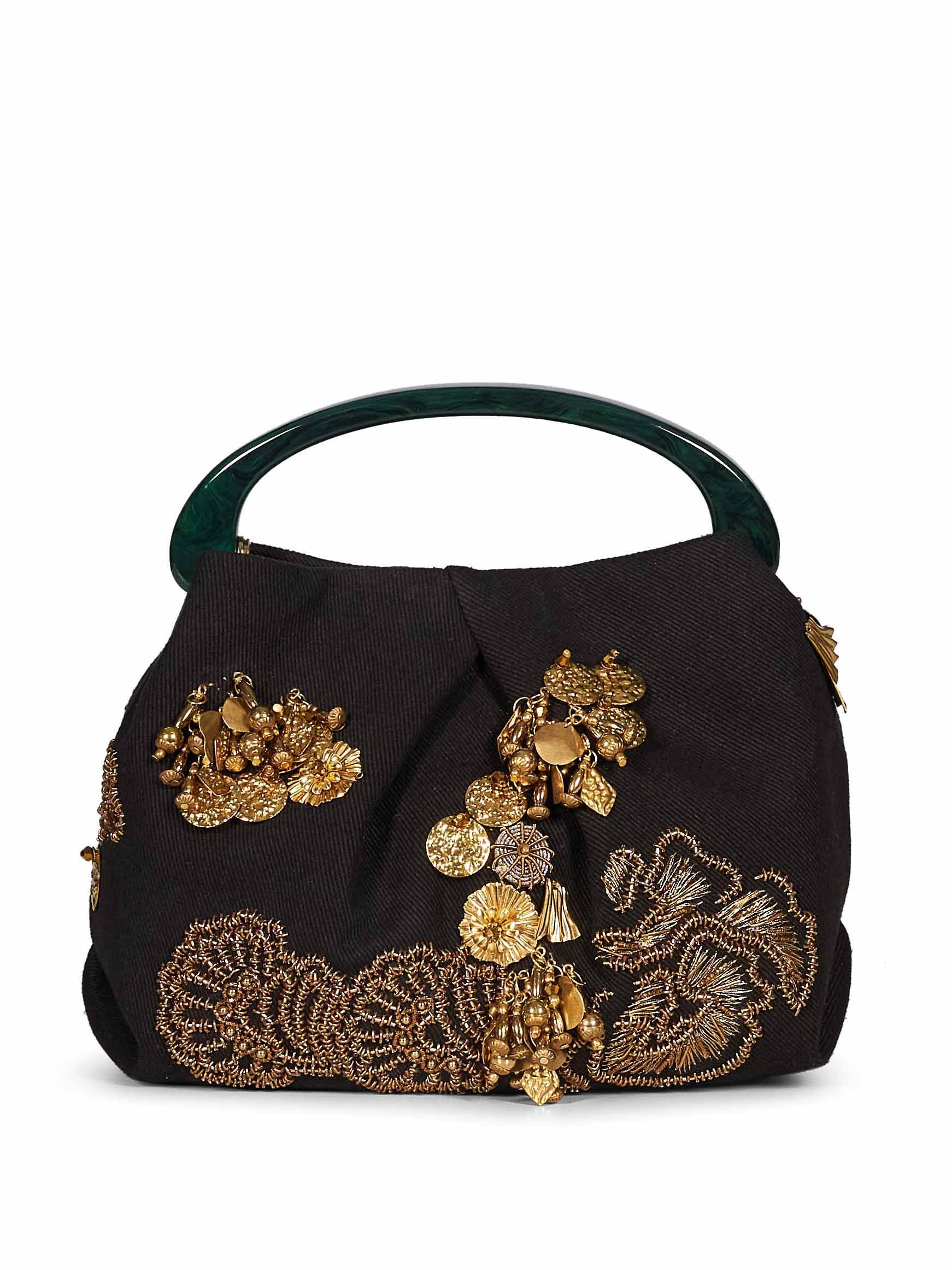 Borsa a mano con decorazioni in marrone 