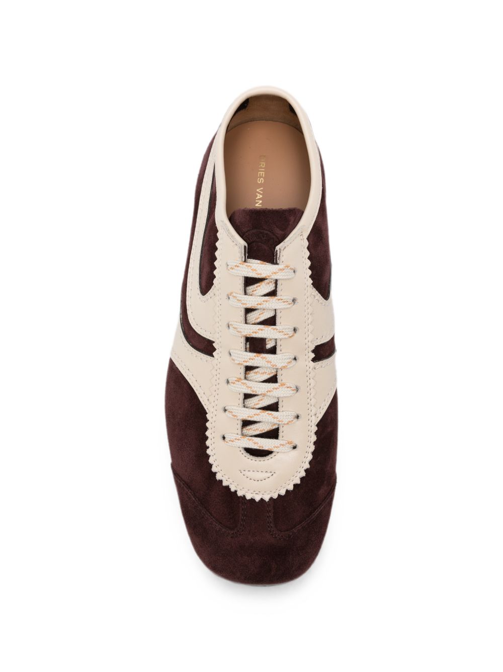 Sneakers in pelle con design a pannelli in marrone 