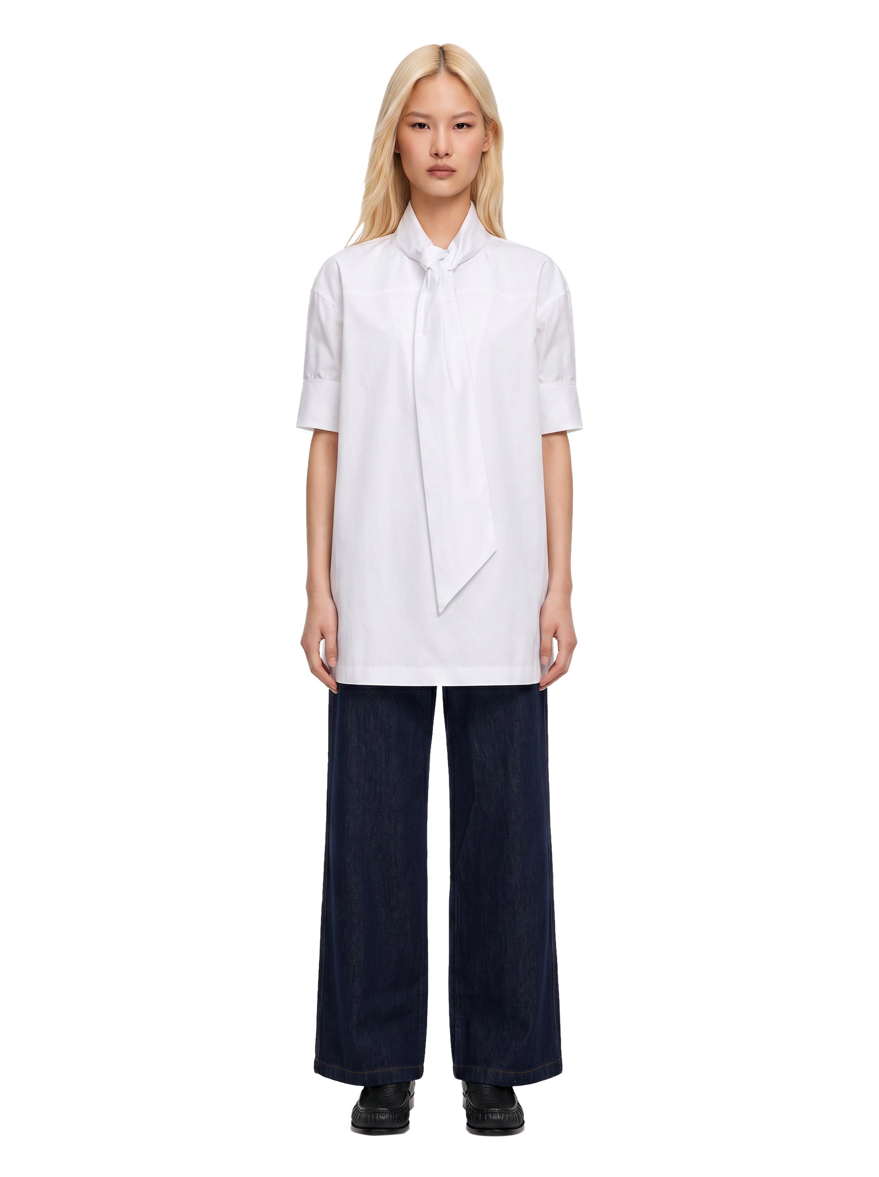 Camicia oversize con fiocco in bianco 
