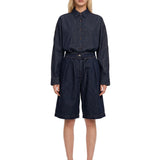 Shorts in denim blu scuro con pince 