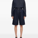 Shorts in denim blu scuro con pince 