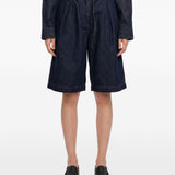 Shorts in denim blu scuro con pince 