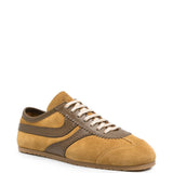 Sneakers a pannelli in pelle in marrone 