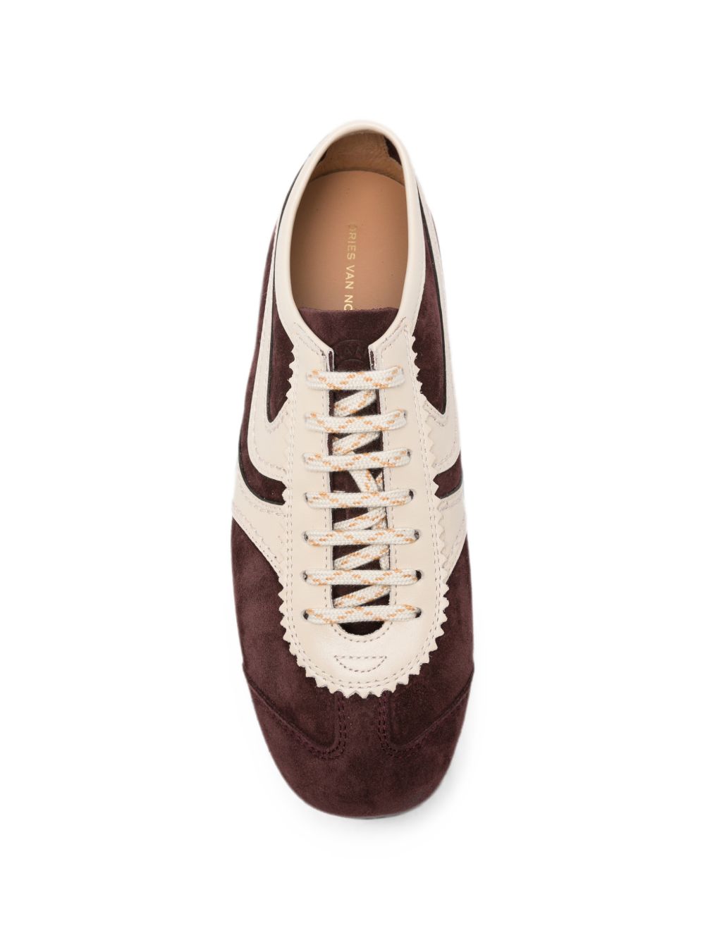 Sneakers a pannelli in pelle in viola 