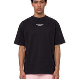 T-shirt classica a maniche corte con slogan in nero 