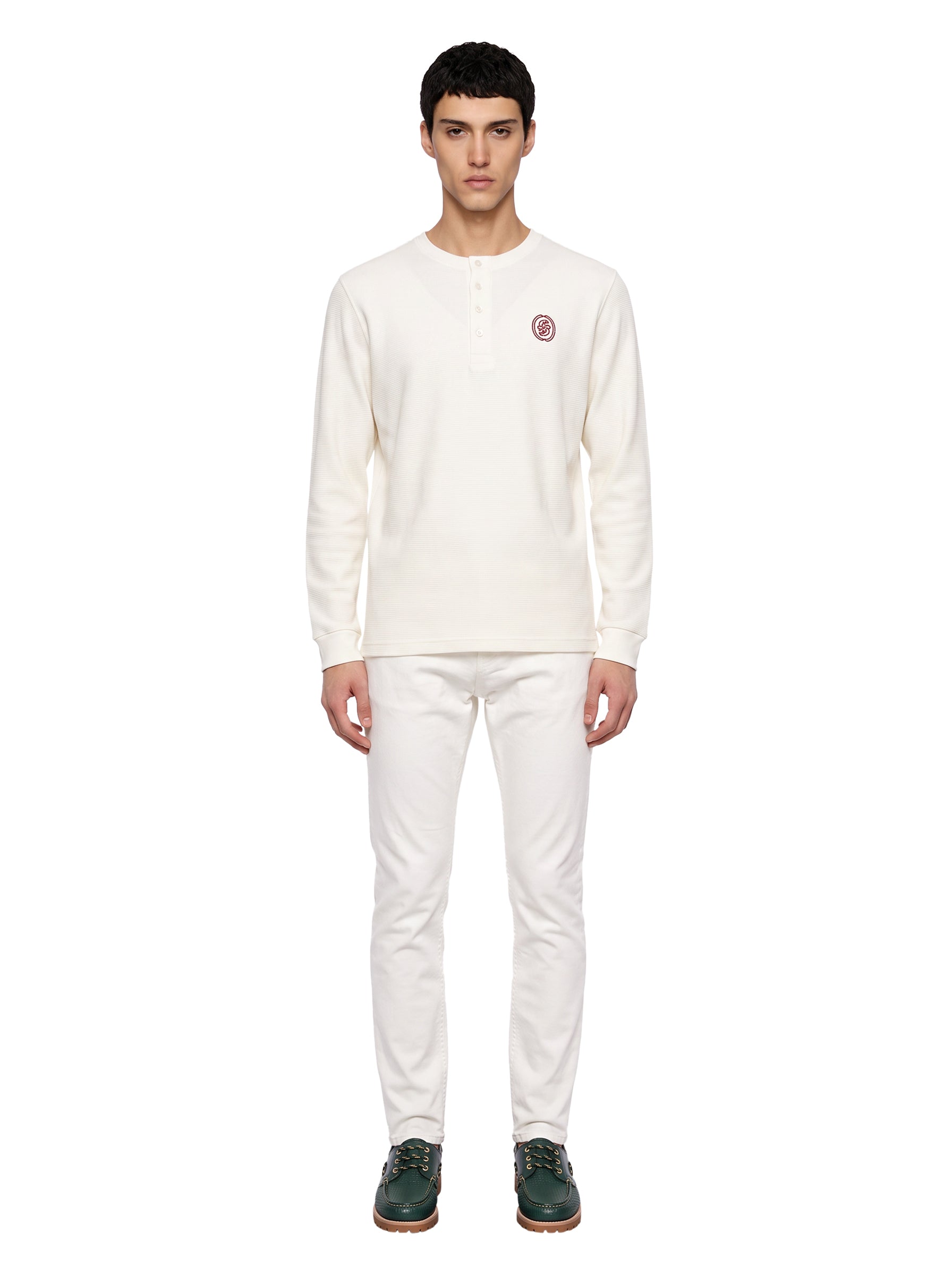 T-shirt a maniche lunghe modello henley in bianco 