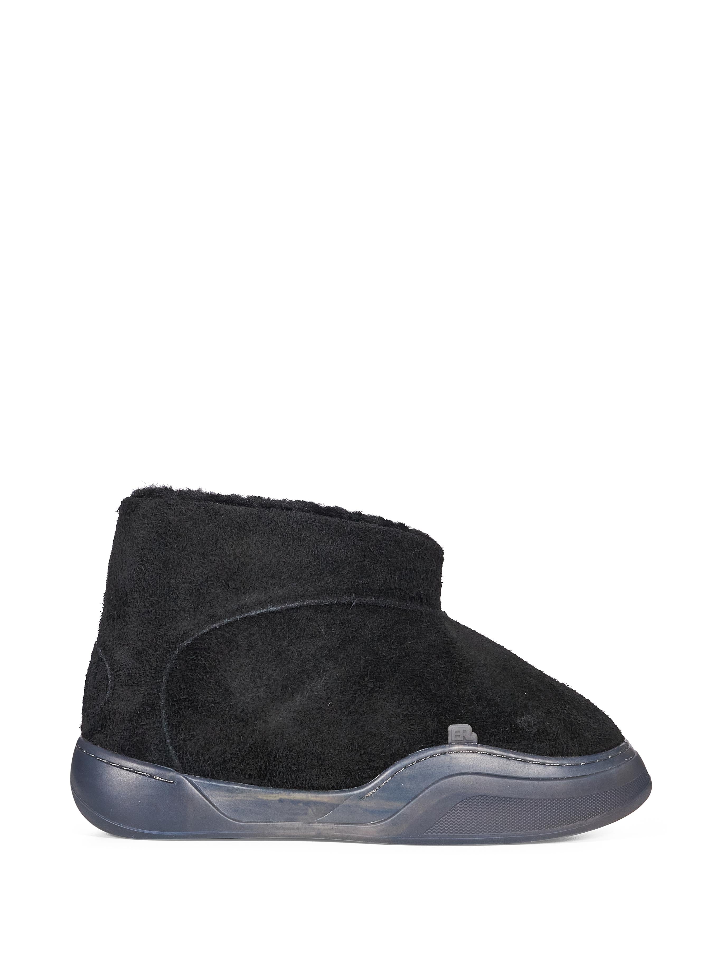 Stvaleti vamp in pelle in nero 