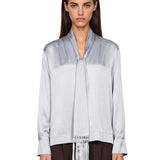 Camicia con sciarpa in grigio 