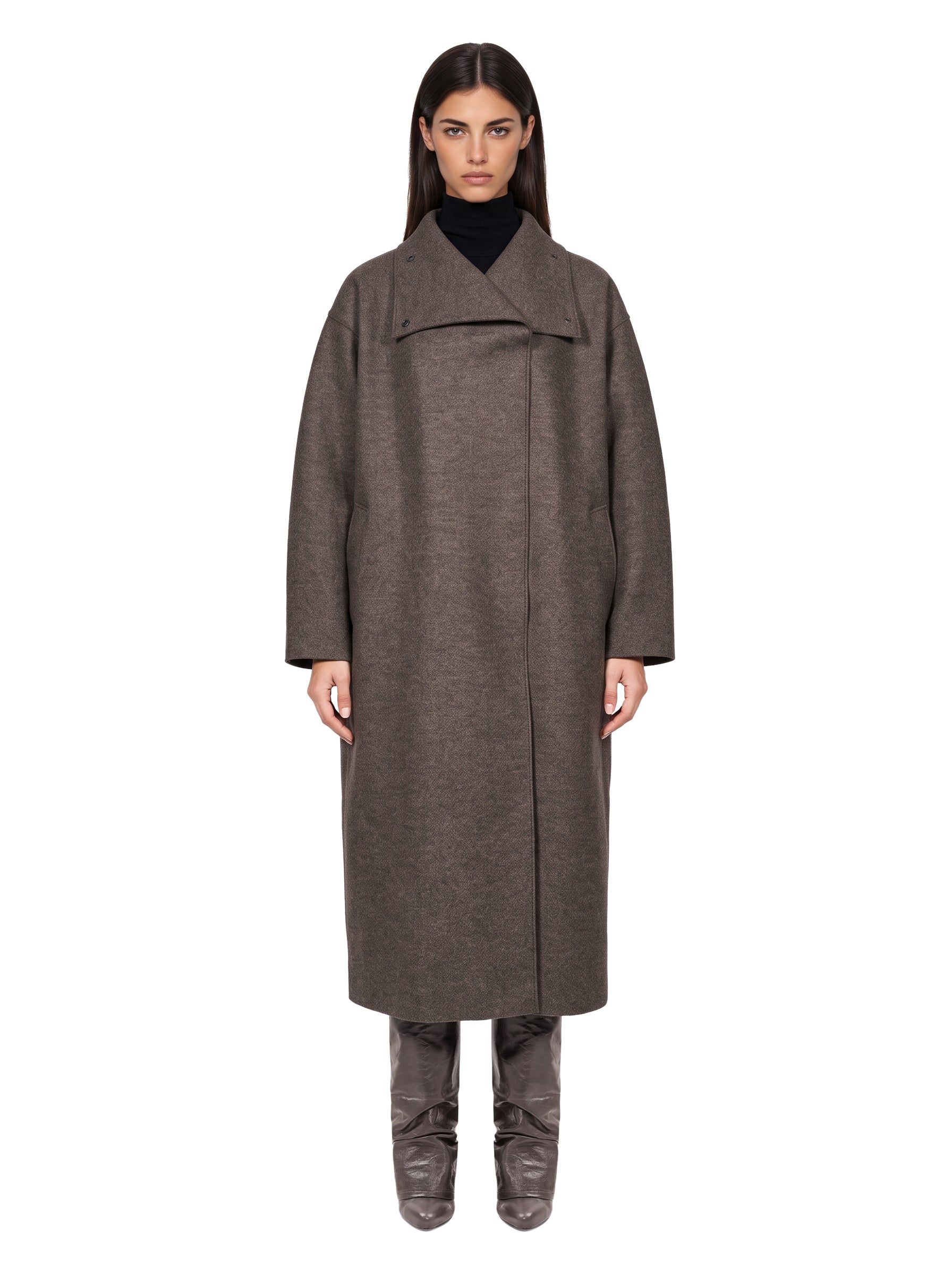 Cappotto collo imbuto oversize in marrone 