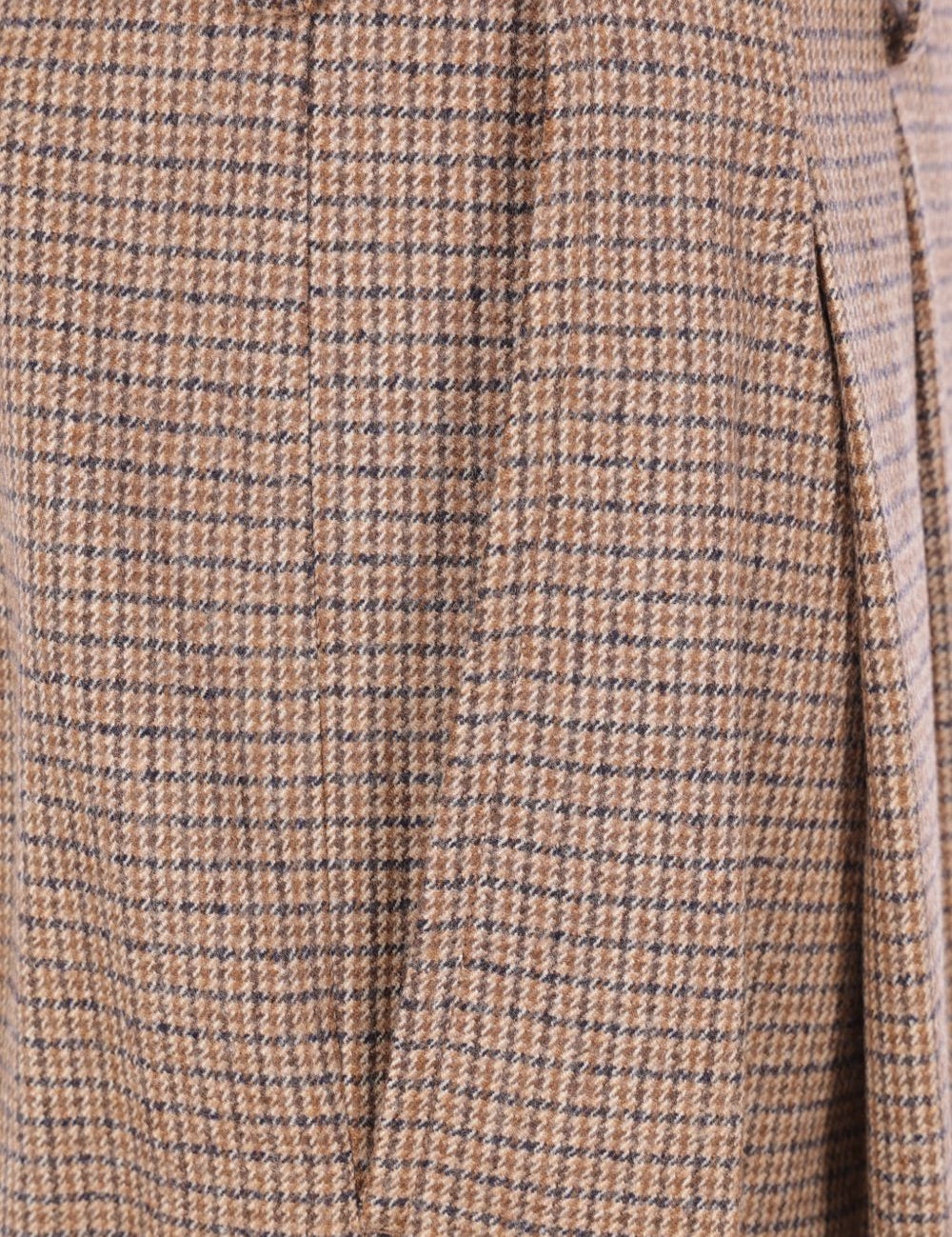 Pantaloni con doppia pinces in beige 