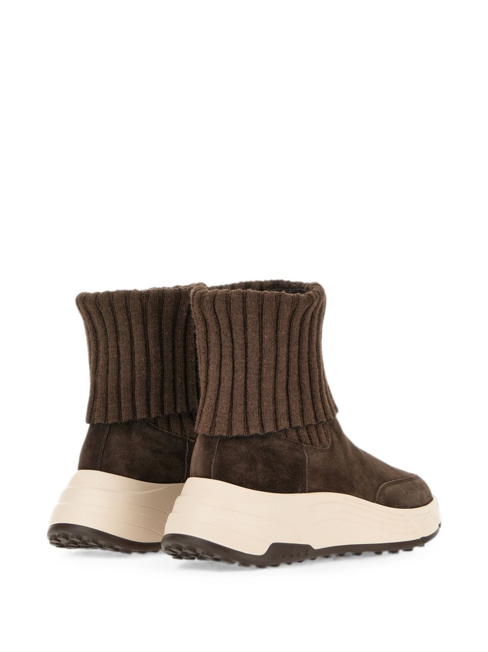 Sneakers Hi-Fi con dettaglio in maglia a coste in marrone 