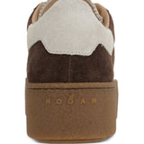 Sneakers H698 con suola chunky in marrone 
