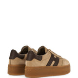 Sneakers H698 con suola chunky in beige 