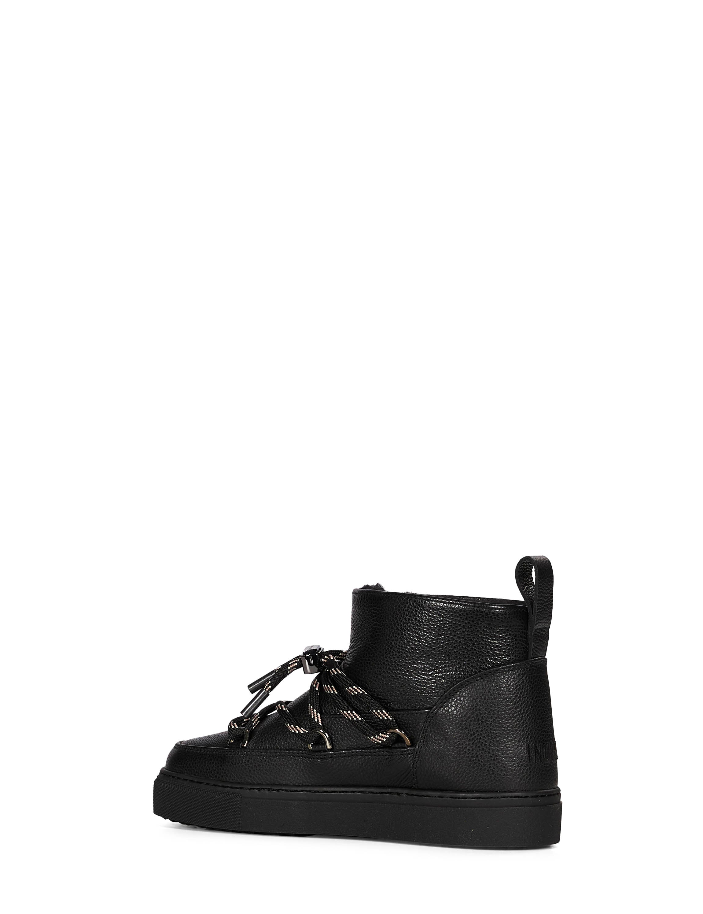 Stivaletti in pelle nero 