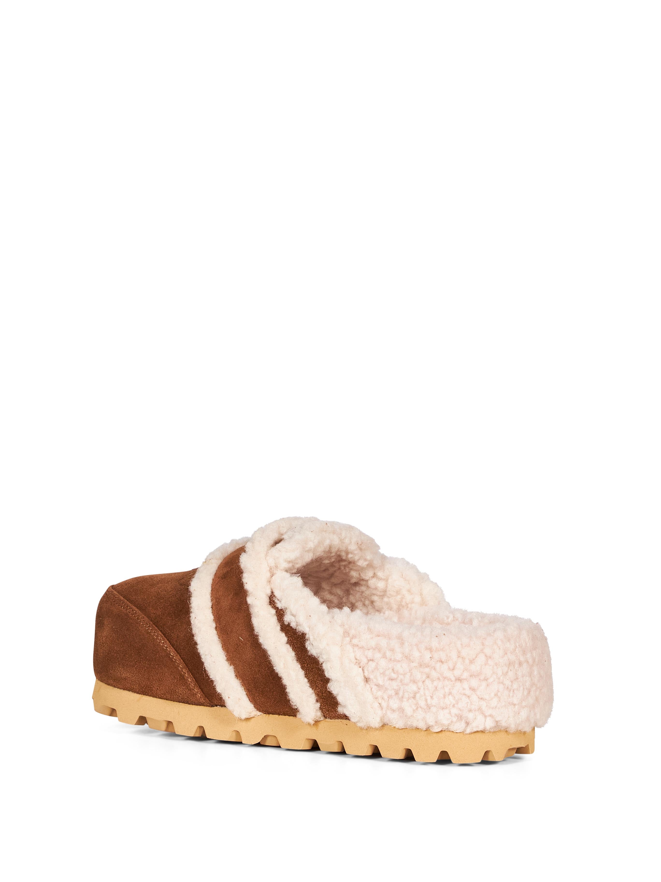 Mules Cozy in marrone 