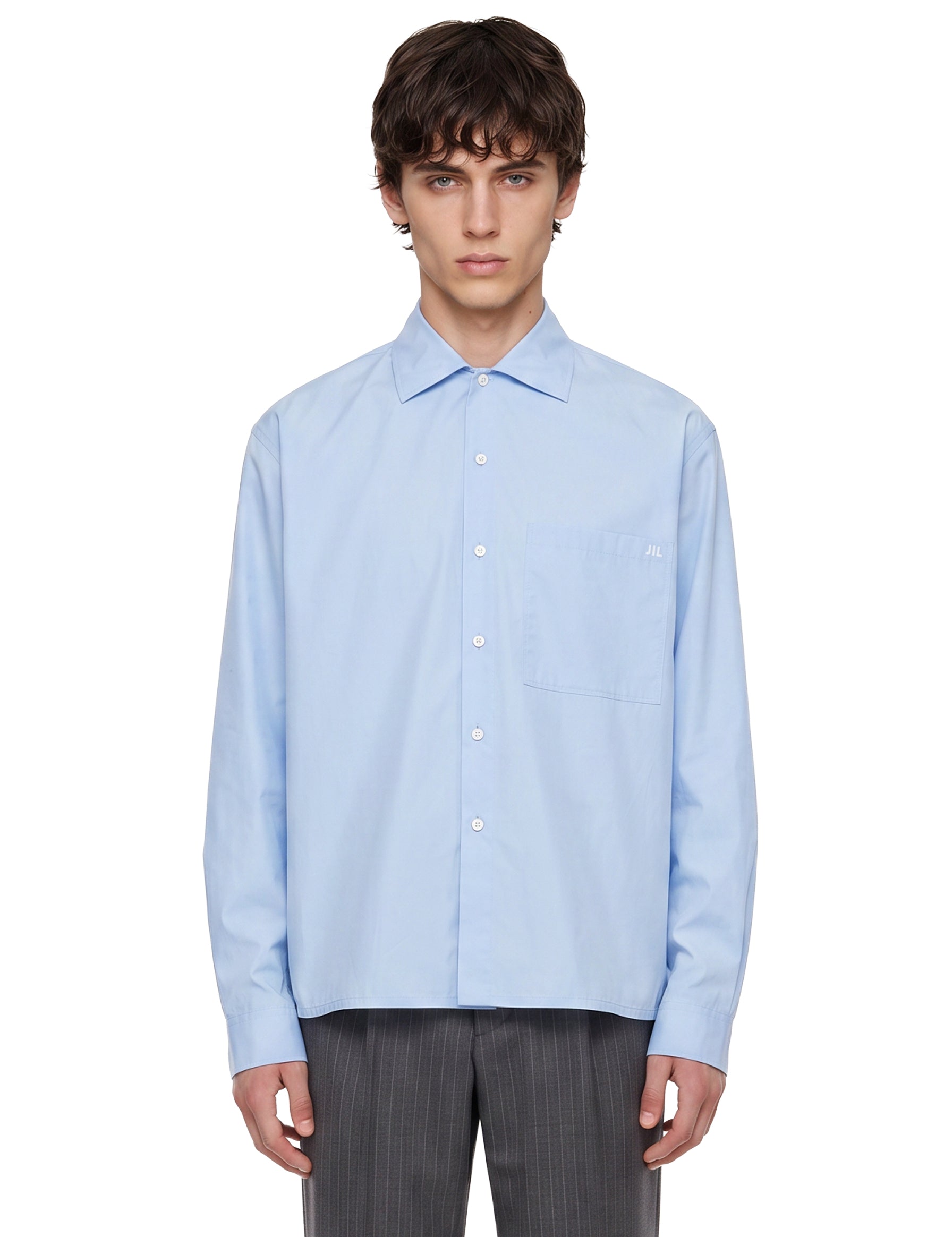 Camicia con logo ricamato in azzurro 