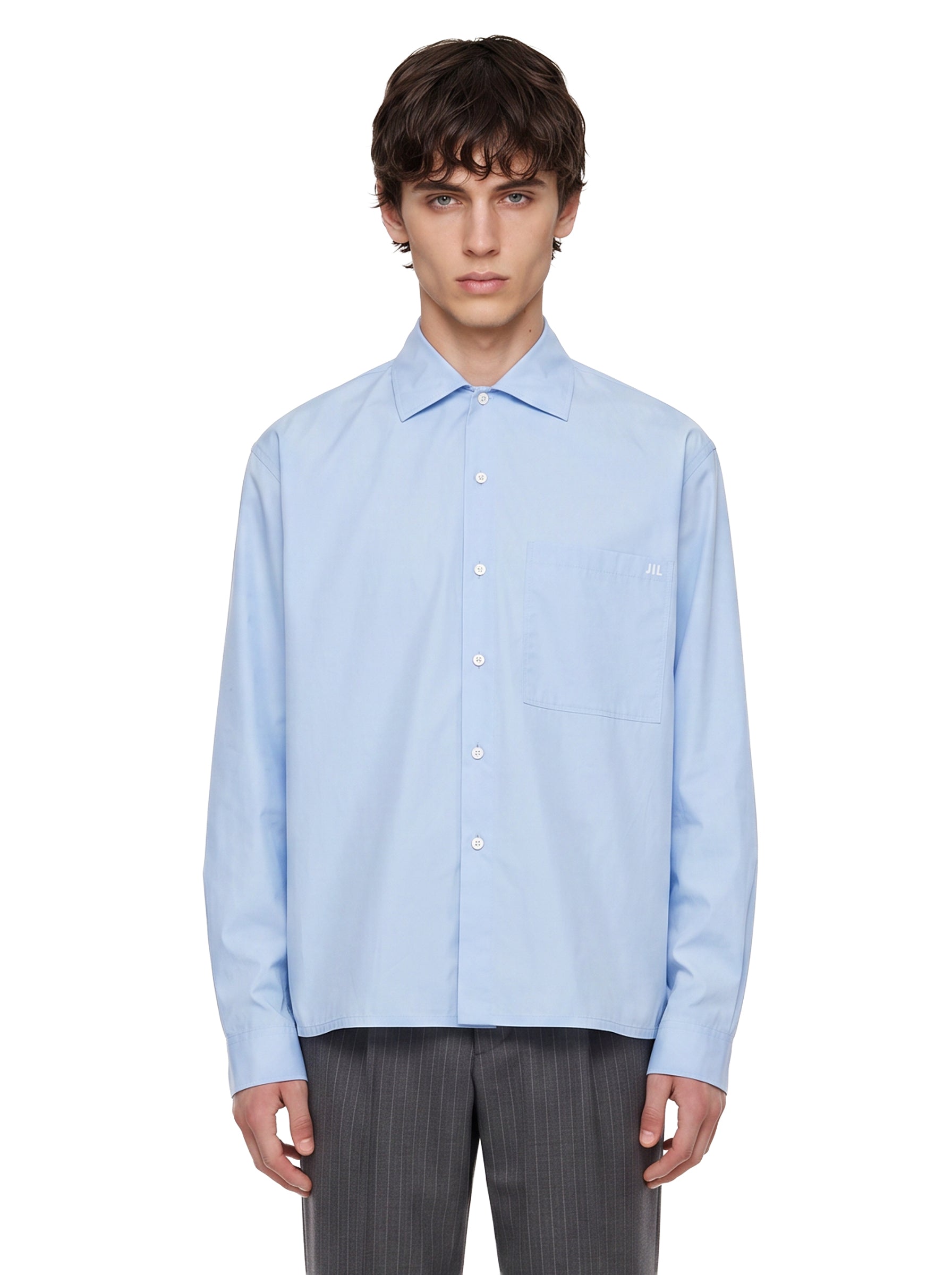 Camicia con logo ricamato in azzurro 
