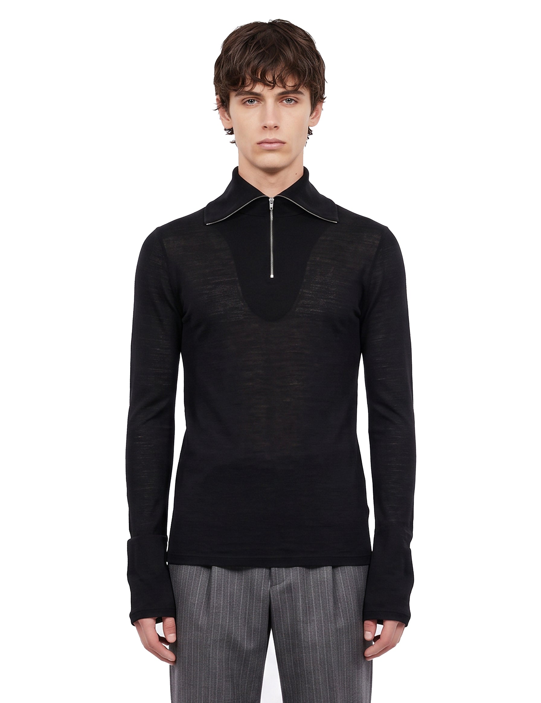 T-shirt a collo alto in nero 