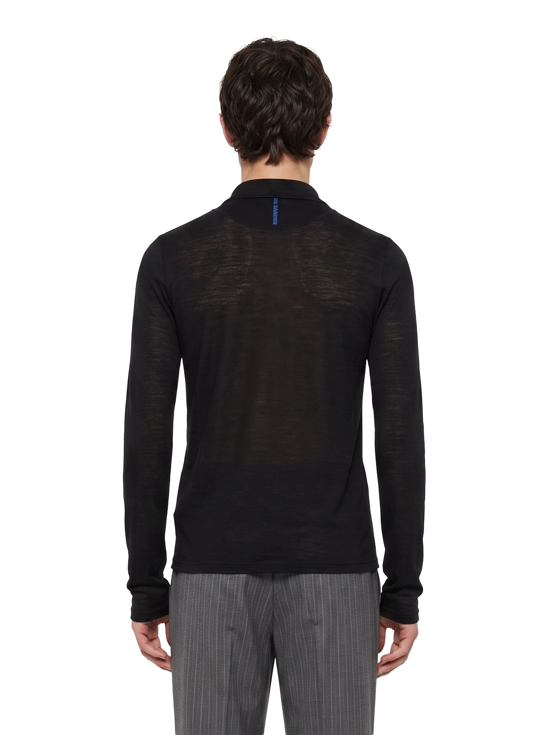 T-shirt a collo alto in nero 
