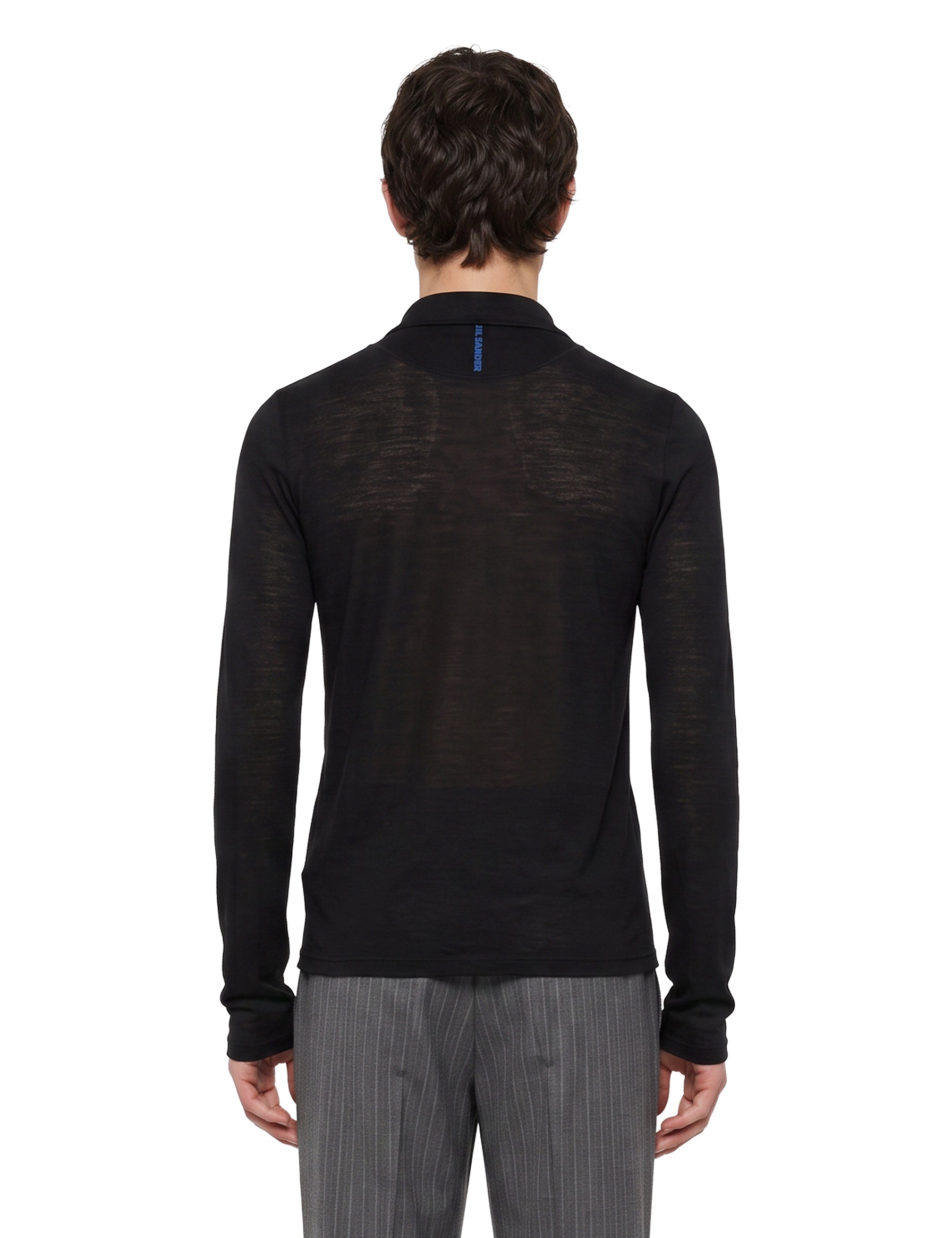 T-shirt a collo alto in nero 