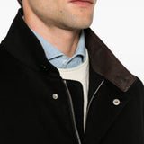 Giacca con tasche in nero 